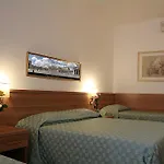 Emanuela 4* Roma