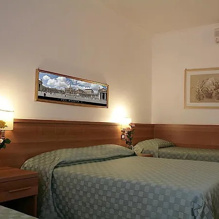Emanuela 4* Rome