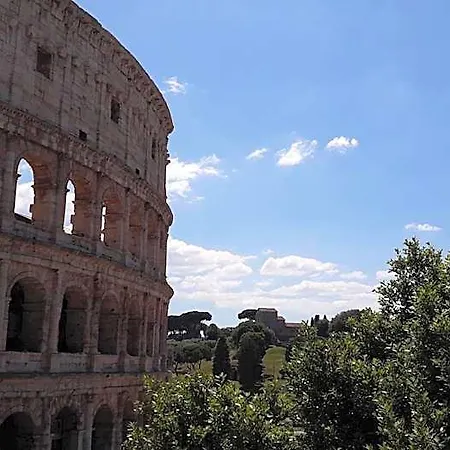 Emanuela 4* Roma